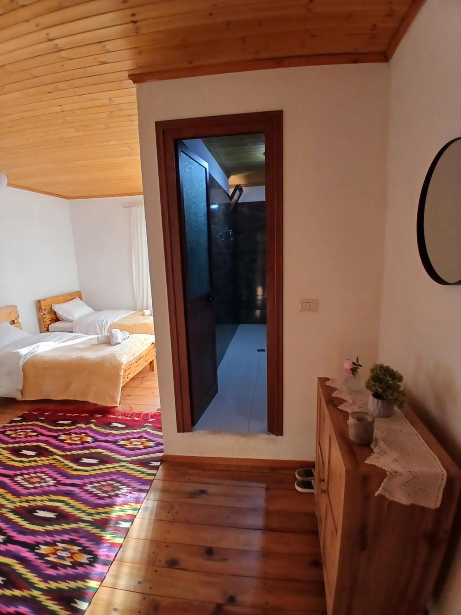 Bujtina Tusha Hotell Priska e Madhe Eksteriør bilde