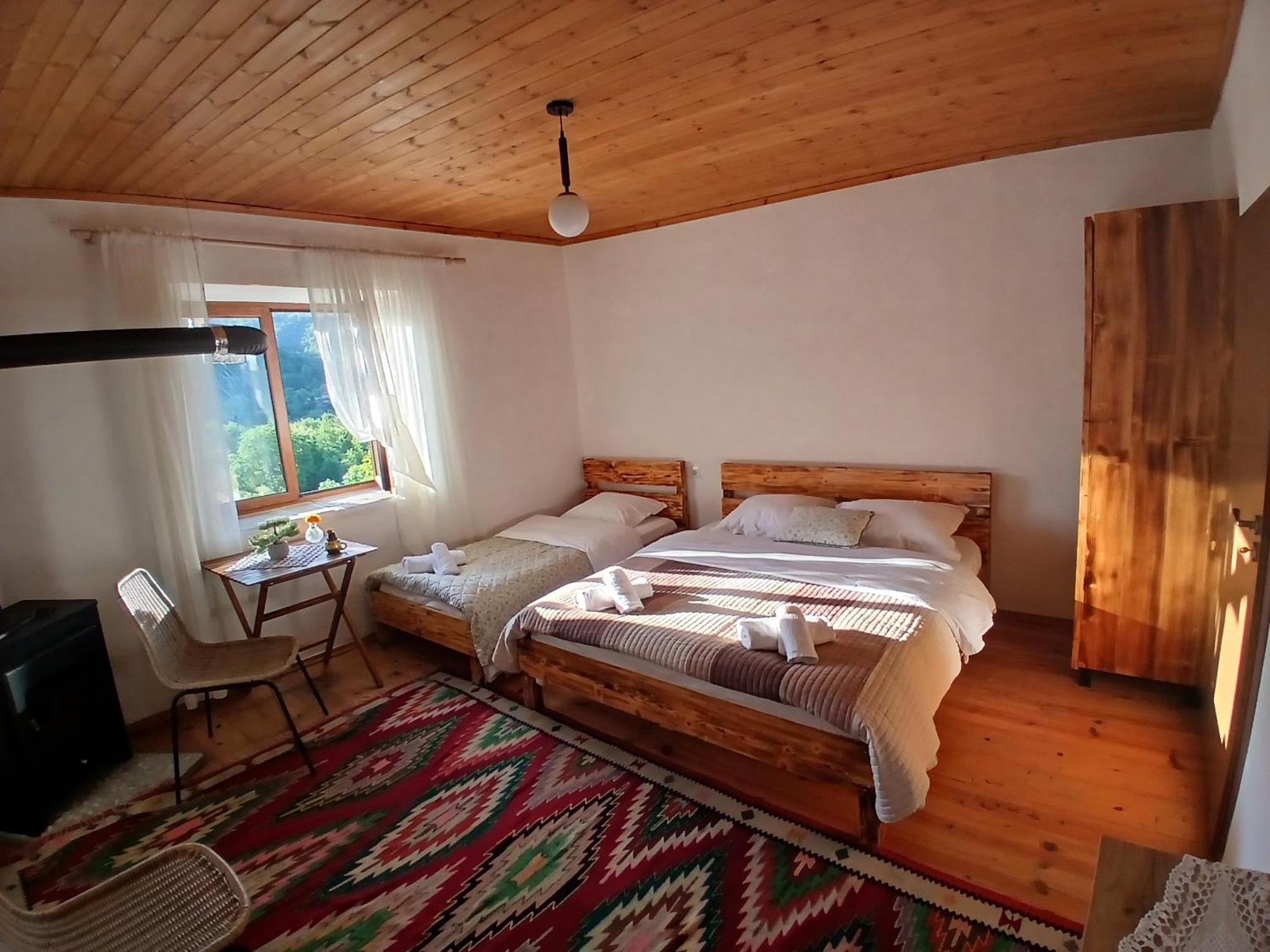 Bujtina Tusha Hotell Priska e Madhe Eksteriør bilde