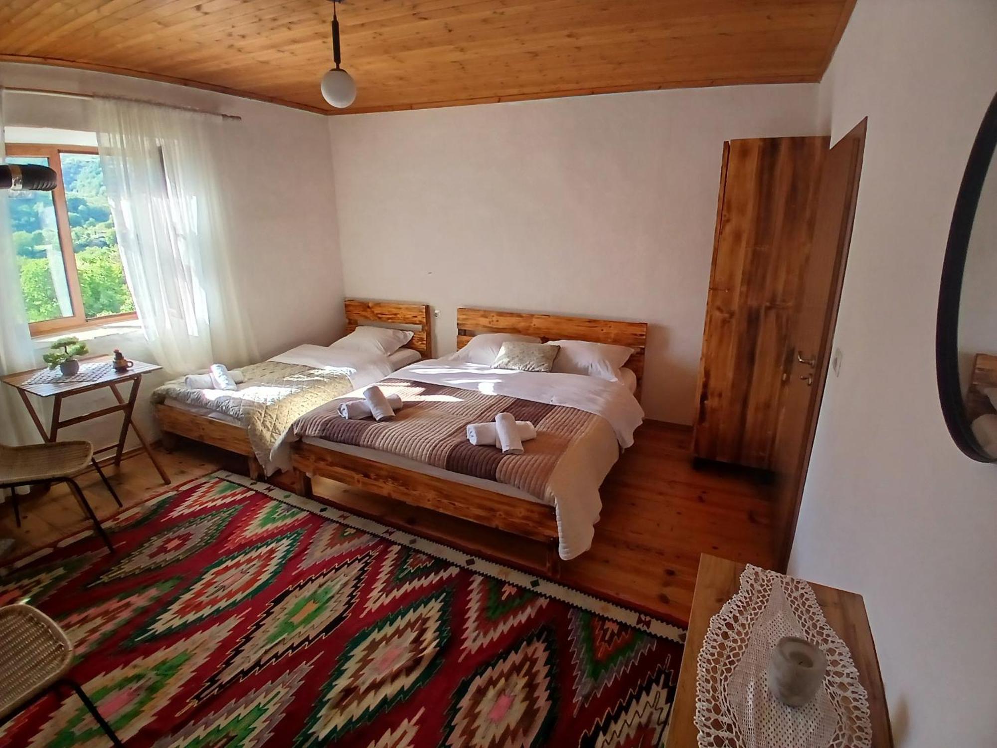 Bujtina Tusha Hotell Priska e Madhe Eksteriør bilde